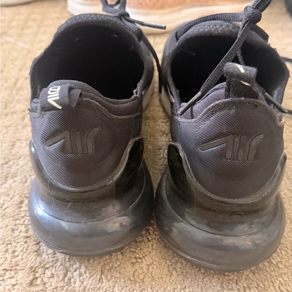 Nike Air270 Black Sneakers - Picture 4 of 7
